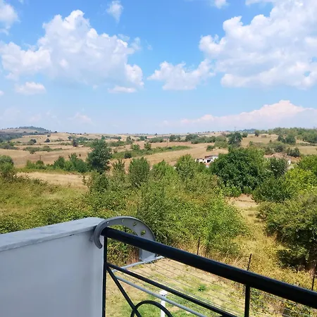 Giota House With Garden * Xylopoli